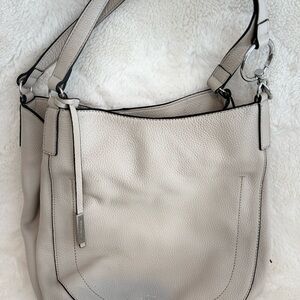 Vince Camuto like new cream pebbled leather bag. Beautiful.